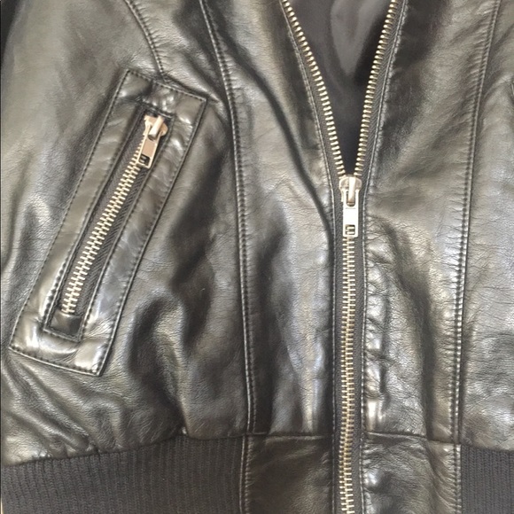 ADORABLE Black Jacket!! - Picture 3 of 6